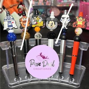 Cartoon character focal Writing pens